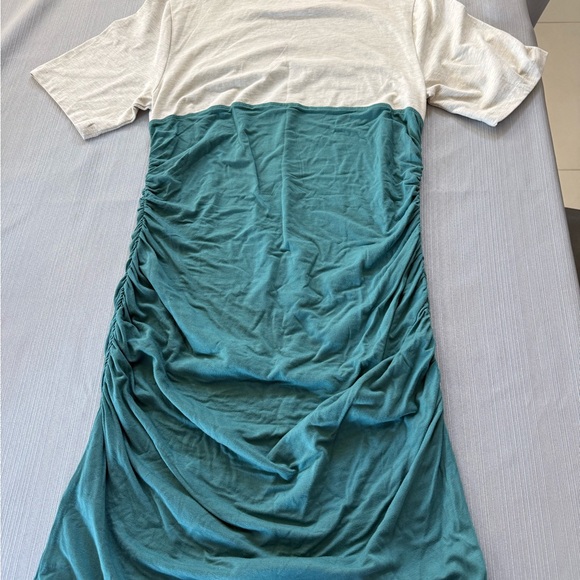 Daily Practice Colorblock Side Ruched Mini Dress Size Medium NWT - Picture 6 of 6